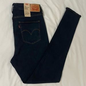 NWT Levi’s 720 High Rise Jeans